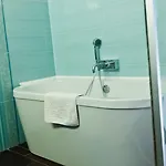 Echo Hotel 3*