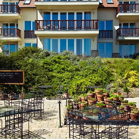 Ξενοδοχείο Echo 3*