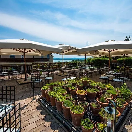 Отель Echo