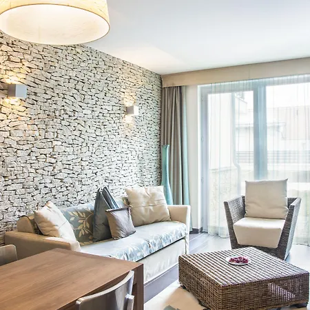 Ξενοδοχείο Echo 3*